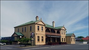 George-Town-Tasmania-Pier-Hotel